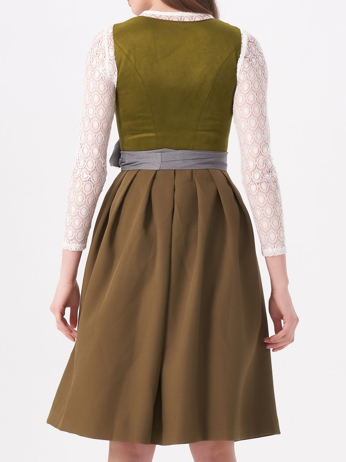 Moderne Dirndl-Kleider in Grün – perfekt für den urbanen Style