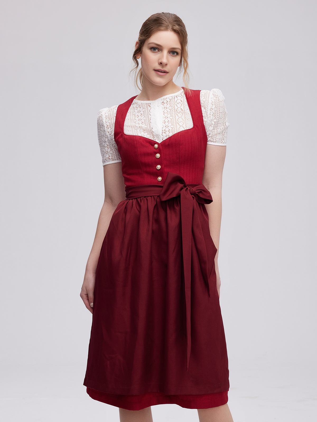 Samt Dirndl Beige in eleganter Ausführung