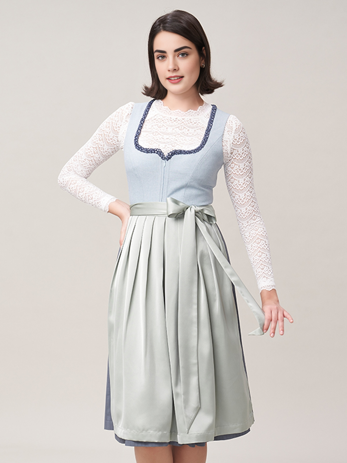 Dirndlbluse mit V-Ausschnitt und Langarm