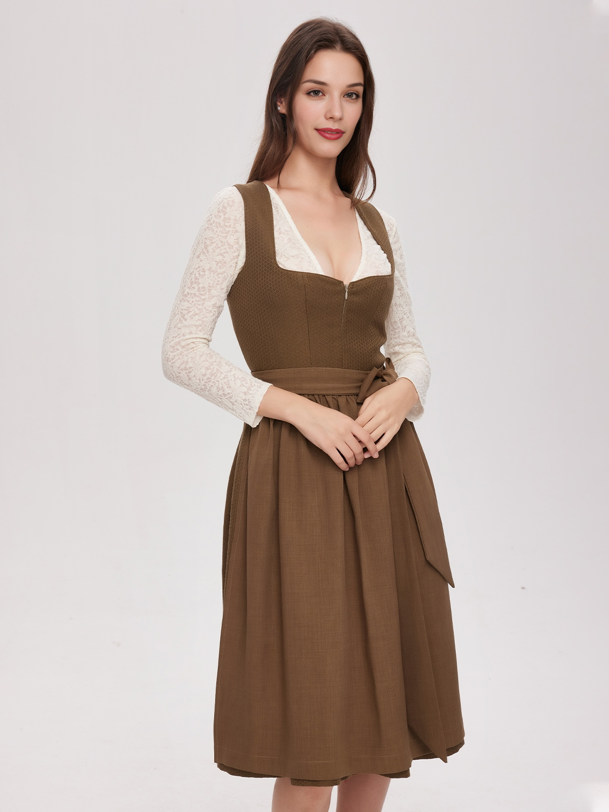 Dirndl Samt Beige – Eleganz und Tradition